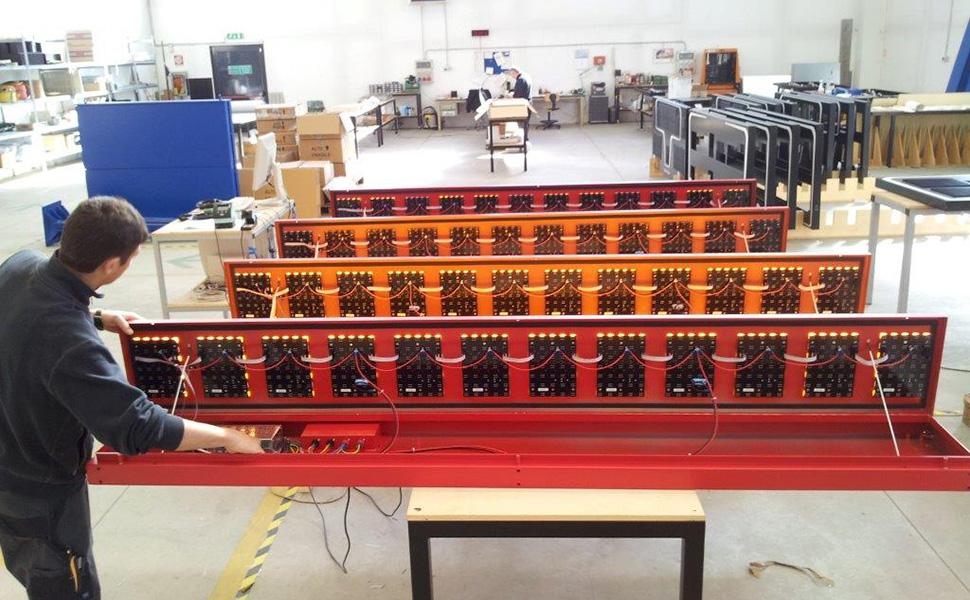 progettazione e realizzazione di display a led